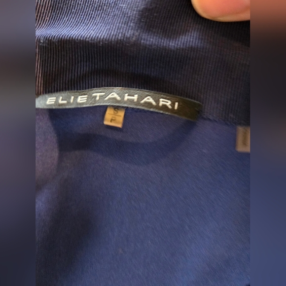 Elie Tahari | Abstract Print Women's Silk (94%) Blouse, Size S - Picture 3 of 7